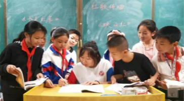 今年教師節(jié)，我們將為100位優(yōu)秀教師送去光愛(ài)！